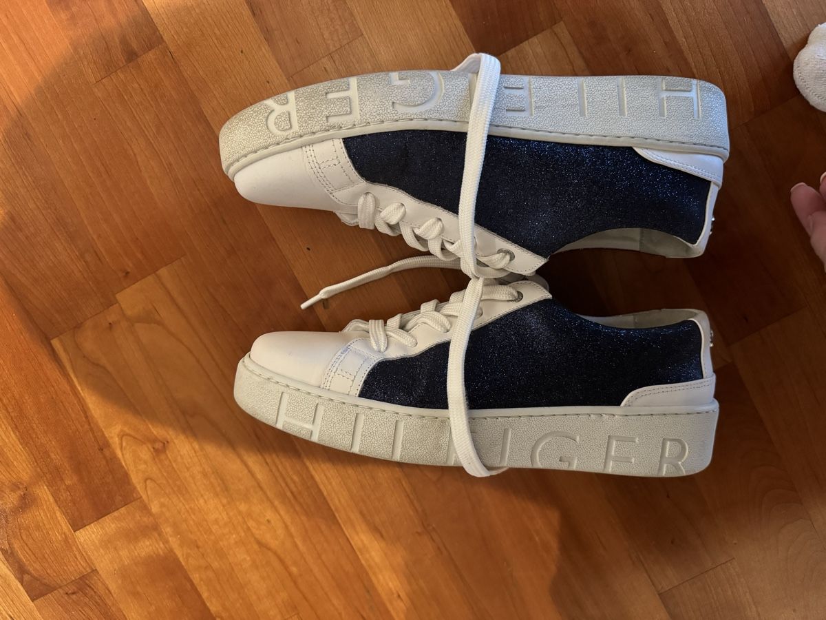 Tommy Hilfiger Scarpe da uomo: Tommy Hilfiger Sneaker Gr. 41 Glitzer – Usato da Meilen venduto da babiola 1