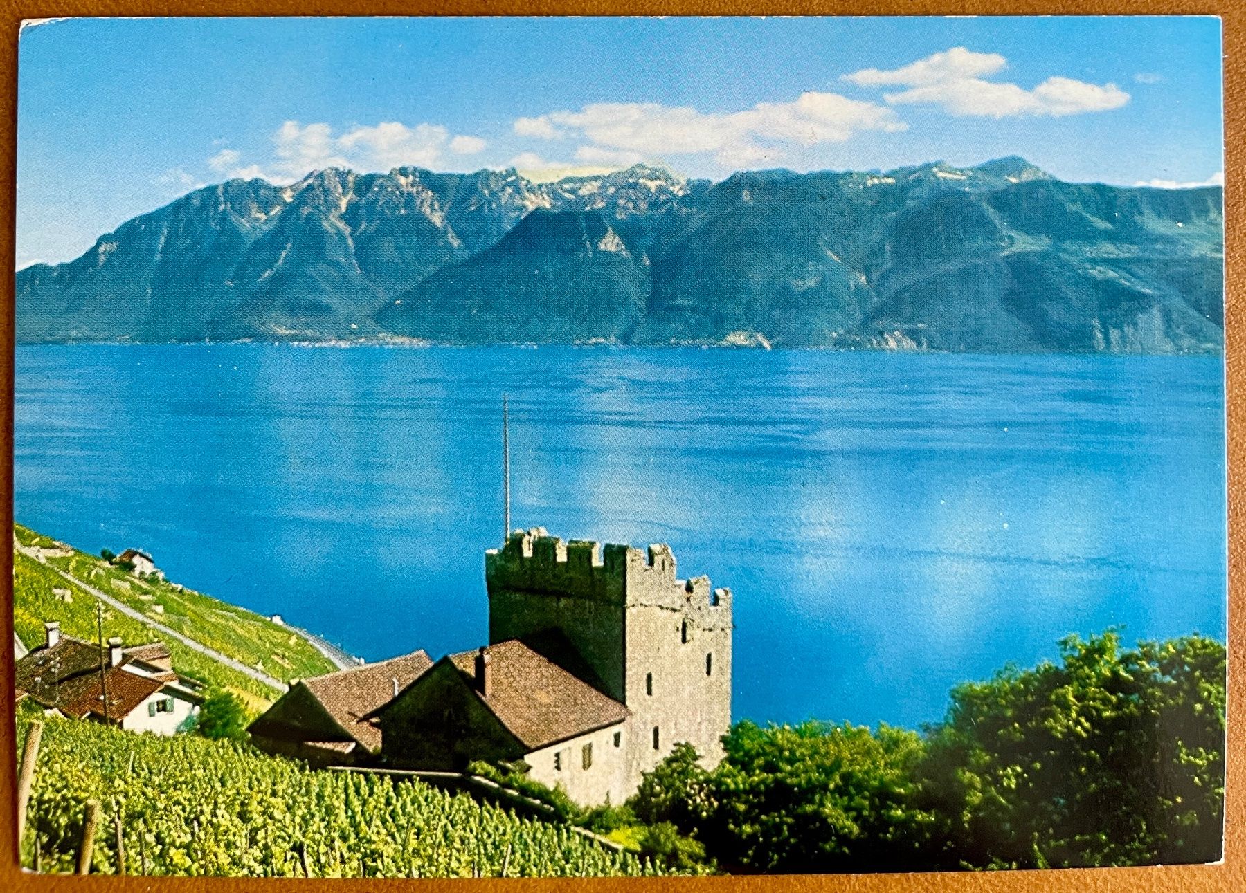 Cartoline postali: PUIDOUX - LAVAUX - La Tour Marsens – Usato da Lutry venduto da Ediego