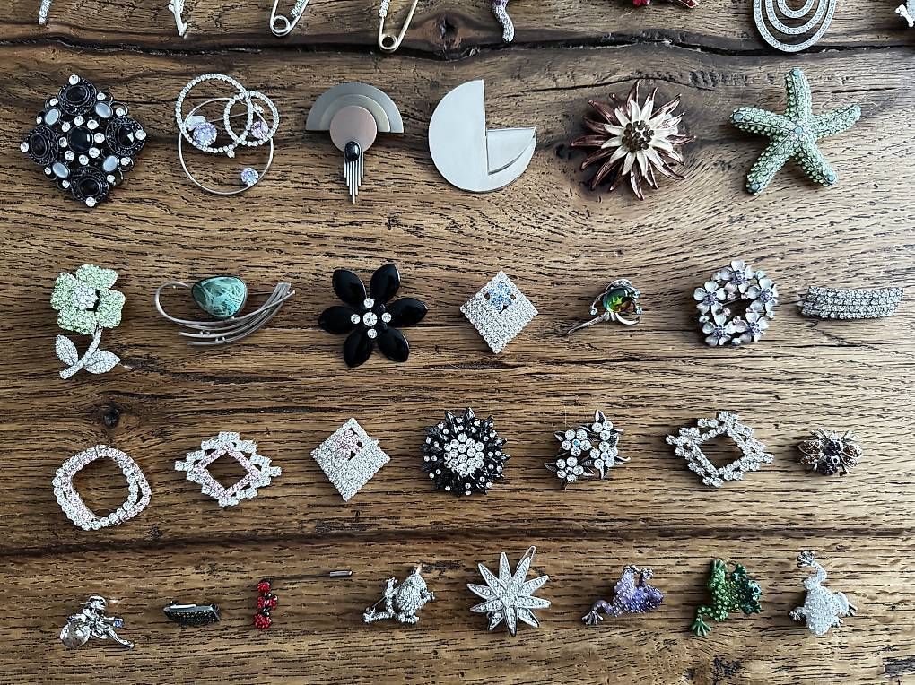 Sonstiger Schmuck: Grosses Broschen Paket – Gebraucht aus Muttenz von einfach-schoen 2