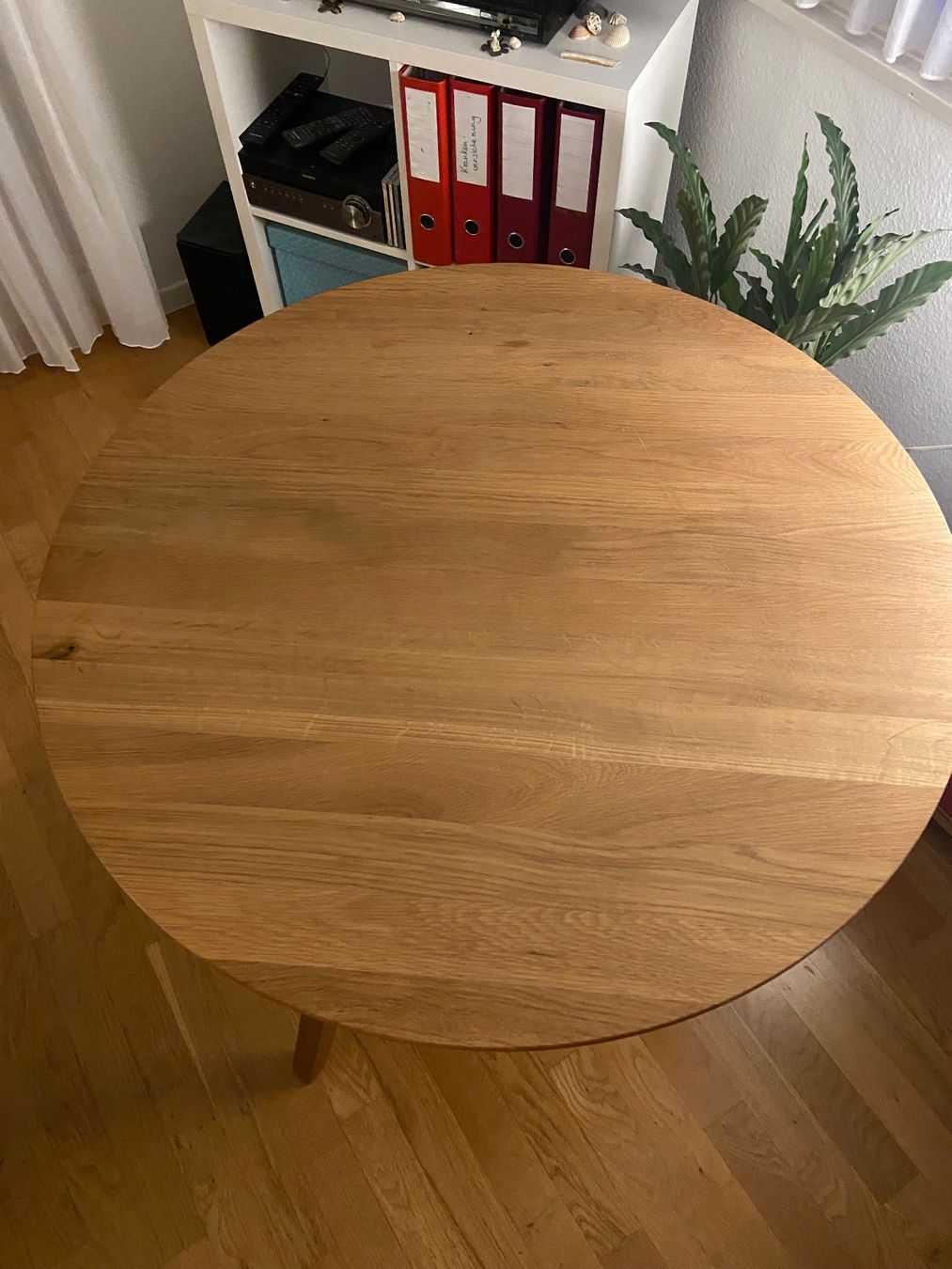 Tables: Runder Holztisch – D'occasion à Zürich par jul_mx8k 2