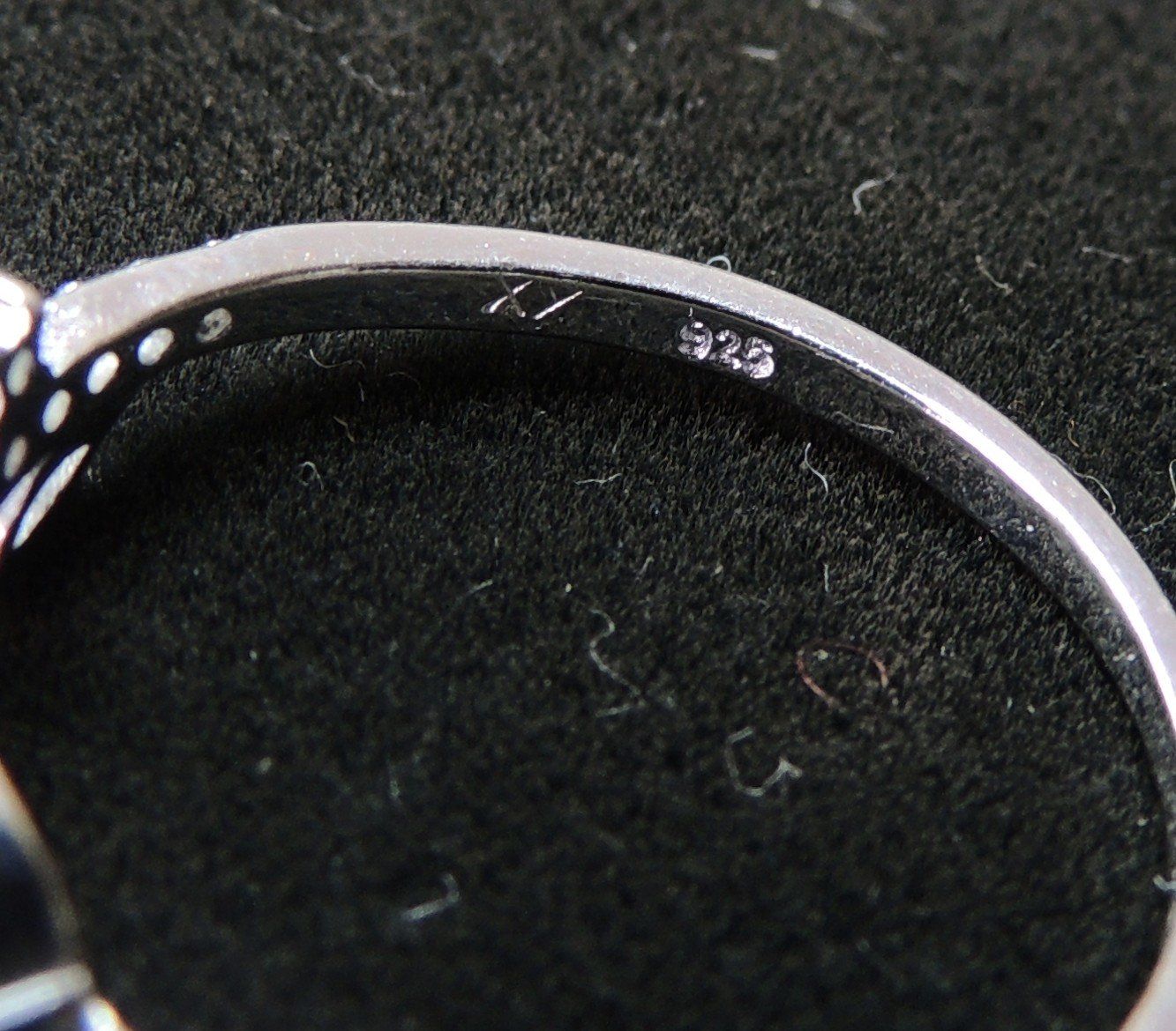Anelli: Silber 925 Fingerring mit Zirkonias – Nuovo e nell'imballaggio originale da Waldenburg venduto da schaller707 5