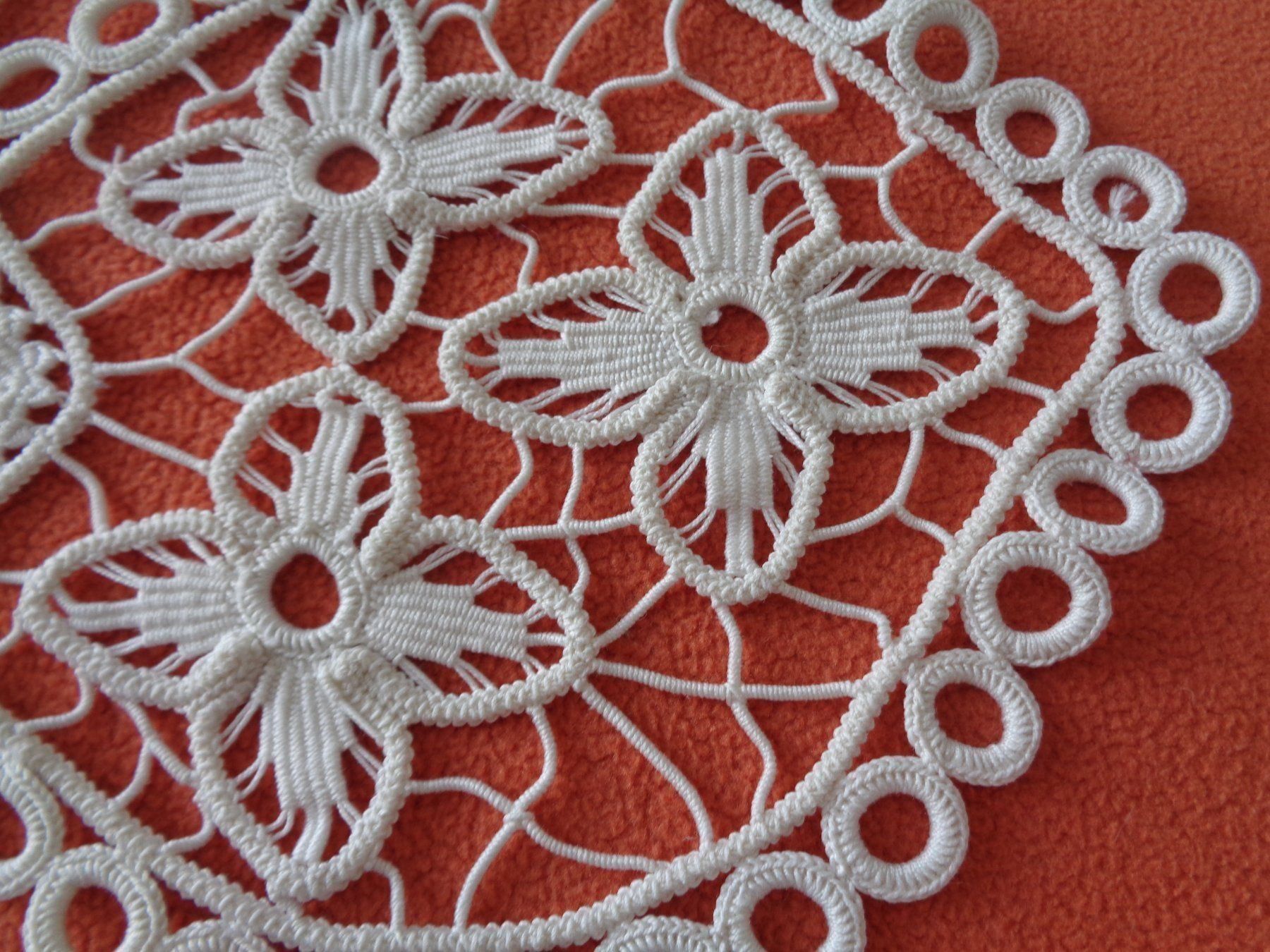Alle Dekorationen: Spitzen Makramee - Handarbeit - Vintage – Gebraucht aus Chur von omonia 4