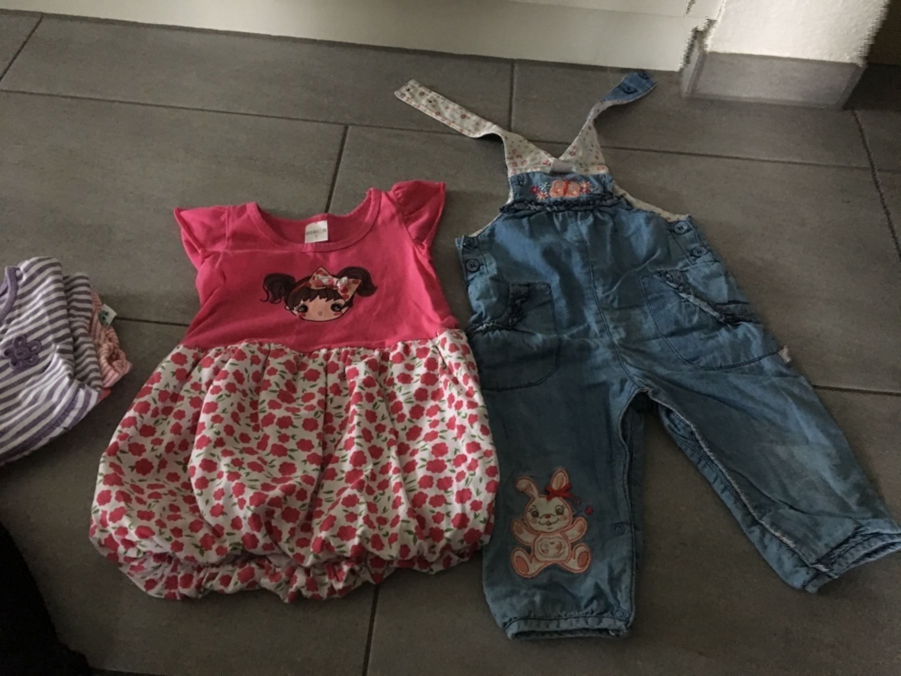 Lotti & Set di vestiti: Verkaufe ein Mädchen Kleiderpaket 74/80 – Usato da Adliswil venduto da rossoelmare 4
