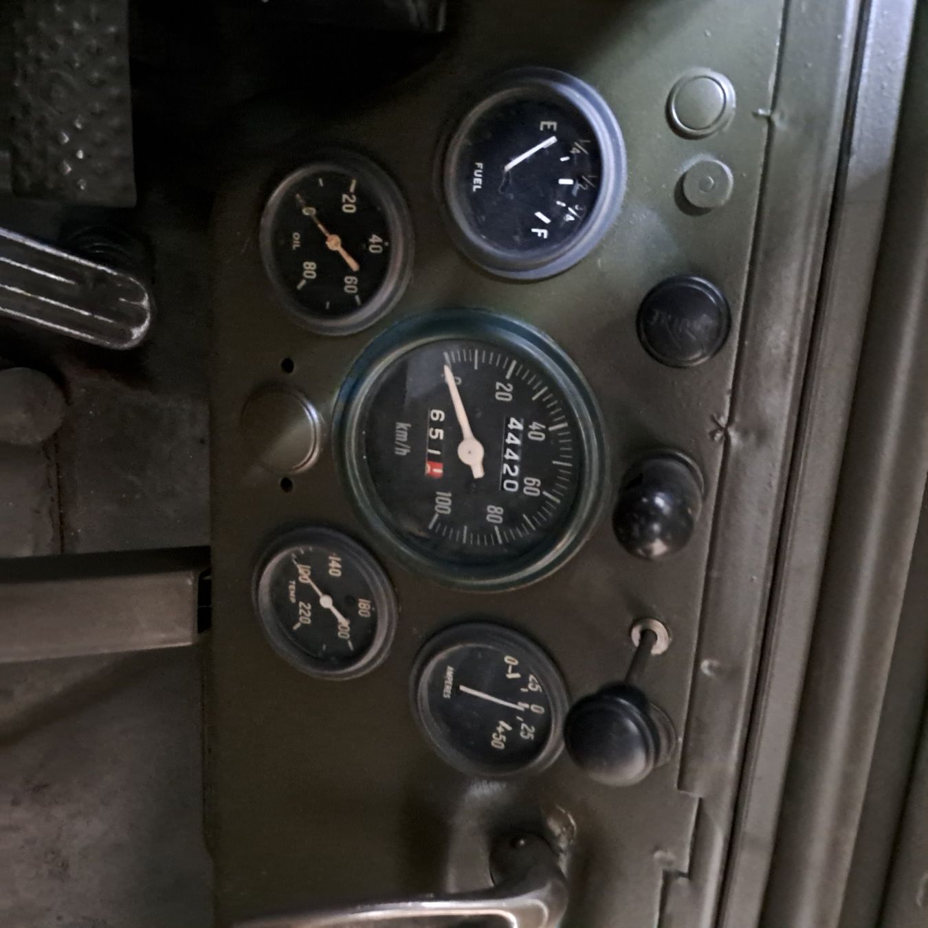 Jeep Automobili: Willys Universal Jeep CJ - 3A – Usato da Altnau venduto da Nhj 9
