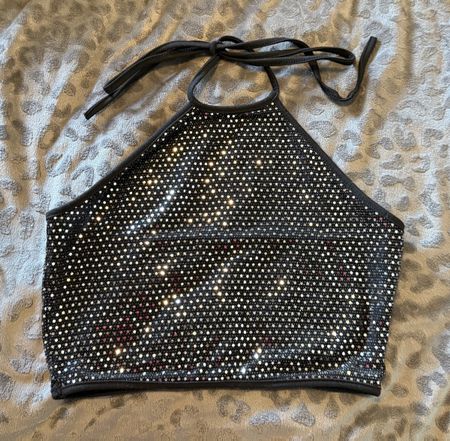 Top dos nu noir à paillettes - Parfait pour l'été !