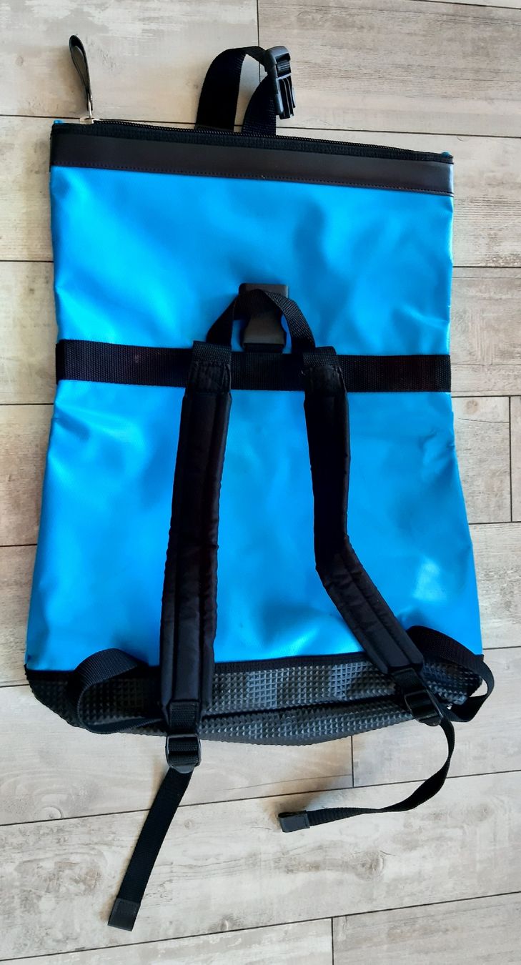 Bree Zaini: Rolltop Rucksack  -  BREE  -  Blache  -  Kurrier - neuwertig – Nuovo (secondo la descrizione) da Tagelswangen venduto da BrigittaC01 7