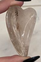 Bergkristall Herz Schale 78g