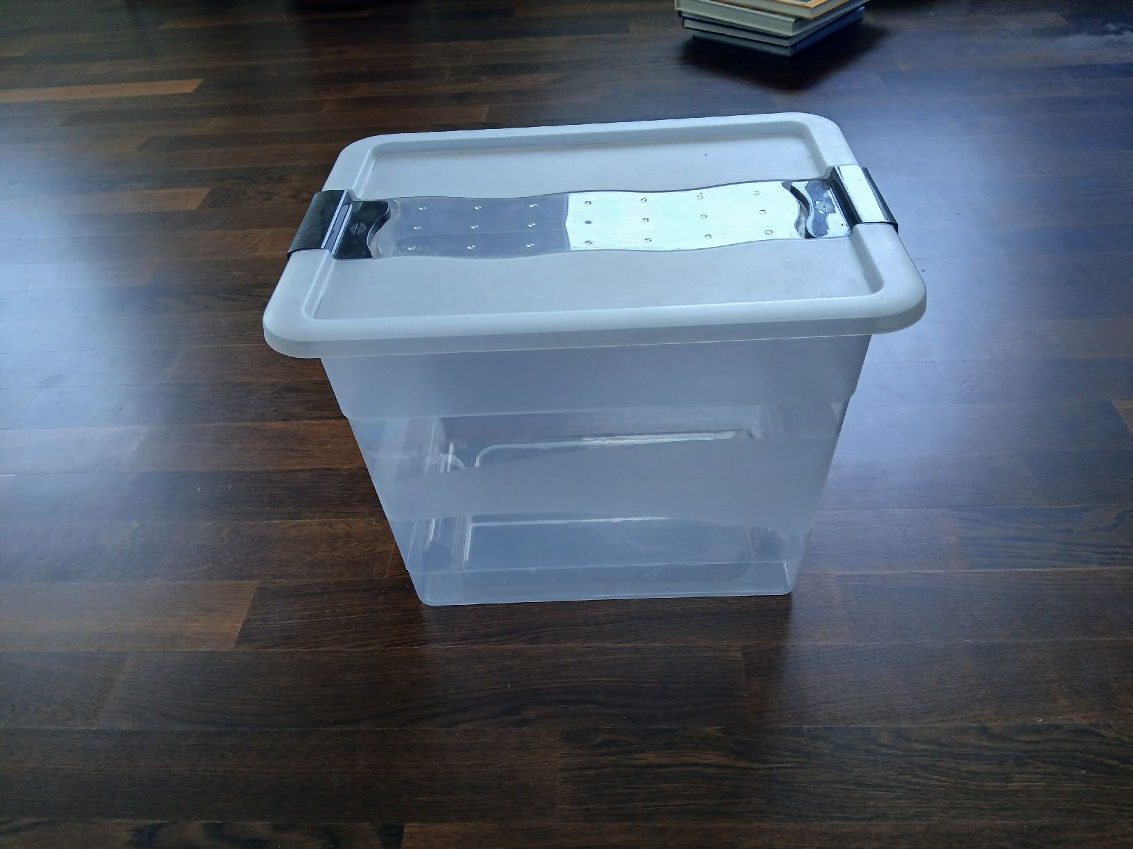 Altro in Decorazioni & Accessori: Plastic Storage Box with Lid good condition  – Usato da Dübendorf venduto da rol_fm6d