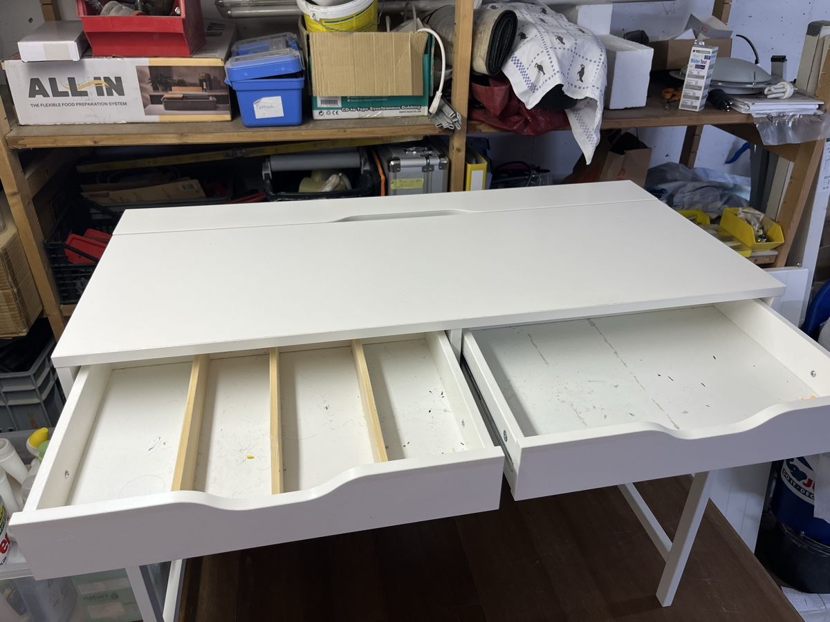 Ikea Scrivanie: IKEA ALEX Schreibtisch – Usato da Rüti ZH venduto da laura_antoinette 3