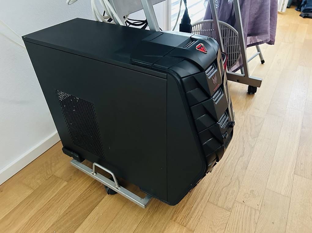 PC: Acer Predator G3-710 – Usato da Rombach venduto da cra_l69v 1
