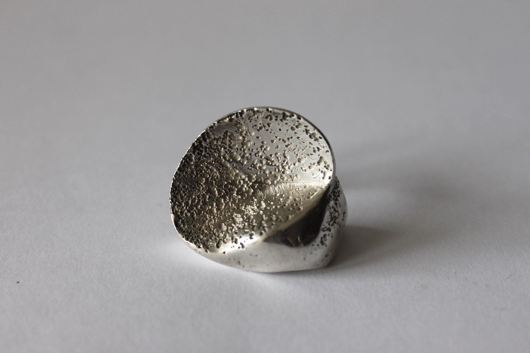 Ringe: JANE WIBERG, SILBERRING 925 .MODERNISTISCH, DÄNEMARK. – Gebraucht aus Grandcour von Flowerstyle 1