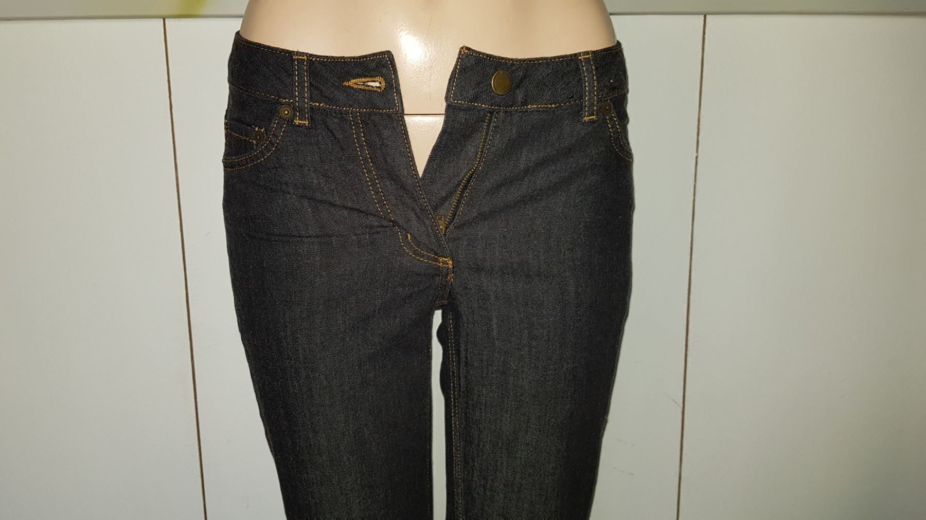 H&M Jeans: H&M Jeans taille / Grosse EUR 34 / US 4 – Gebraucht aus Cossonay-ville von Super-Price-Quality 1