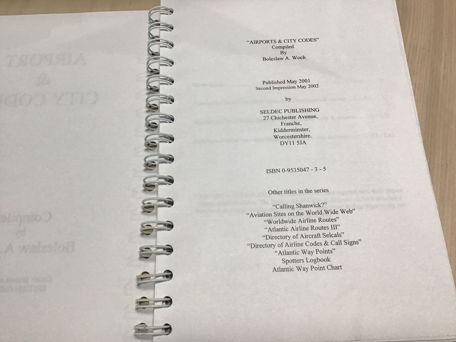 Libri: Airport & City Codes: Seldec Publishing, Ausgabe 2002 – Usato da Männedorf venduto da Spezial-Modelle 2