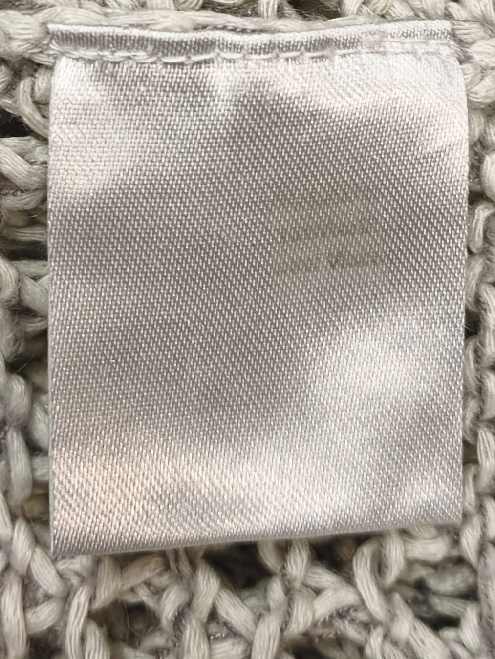 Pullover & Sweatshirts: Pullover Chicoree beige Grösse L Netzoptik guter Zustand – Gebraucht aus Emmetten von SecondhandSiska 4