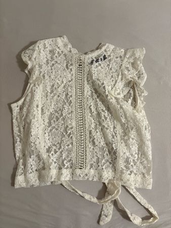 Sommerliche Bluse aus Spitze, ideal für den Sommer!
