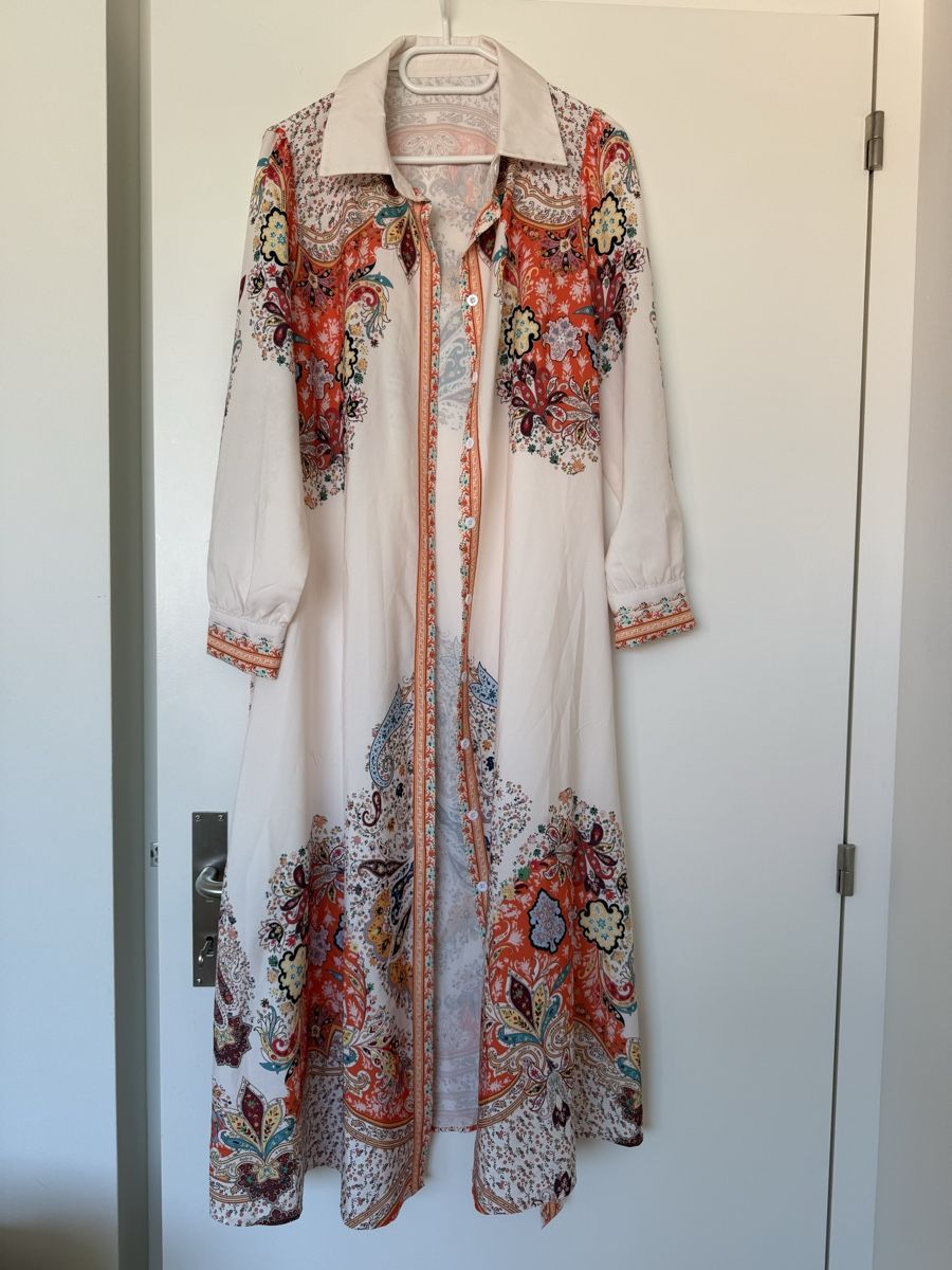 Vestiti: Robe avec imprimé  – Usato da Monthey venduto da sen_6ckr