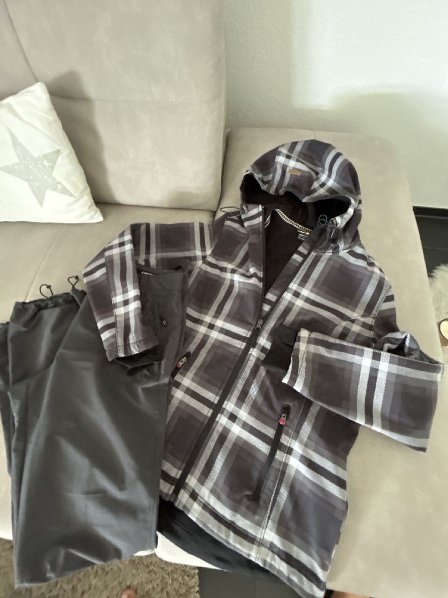 Icepeak Lotti di vestiti: Wander-Set von Icepeak, Grösse 40, grau – Nuovo (secondo la descrizione) da Erlinsbach SO venduto da hallon480