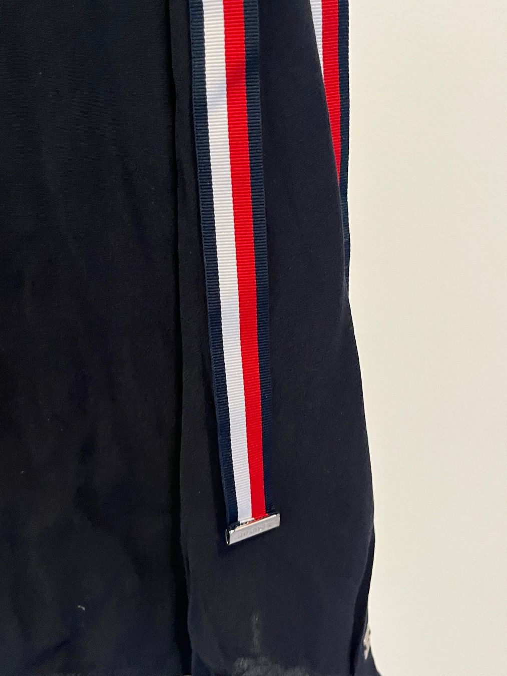 Tommy Hilfiger Gonne: Jupe bleu-marine, Tommy Hilfiger – Usato da Savagnier venduto da taianab 2