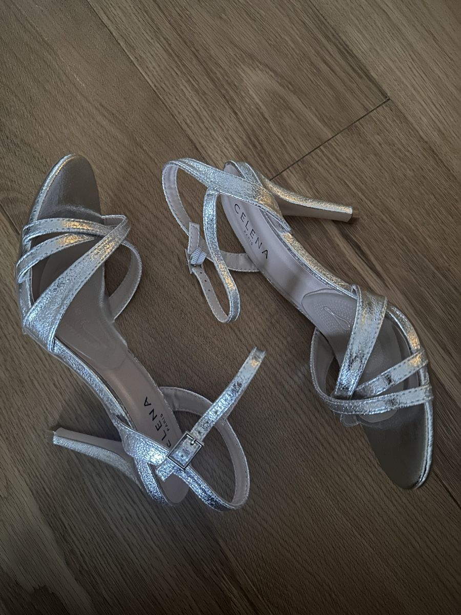 Chaussures femmes: Celena Paros Sandale silber 38 – D'occasion à Pfaffhausen par Klaras_second_hand 3