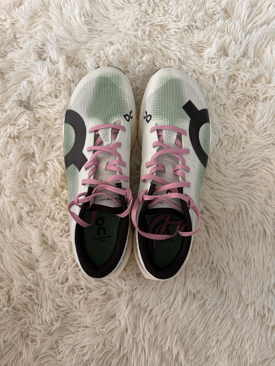 On Scarpe da uomo: On Cloudboom Volt – Nuovo (secondo la descrizione) da Thun venduto da noel_baehler