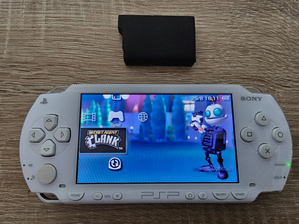 Sony PSP Playstation Portable 1000er Modell - weiss | Kaufen auf Ricardo