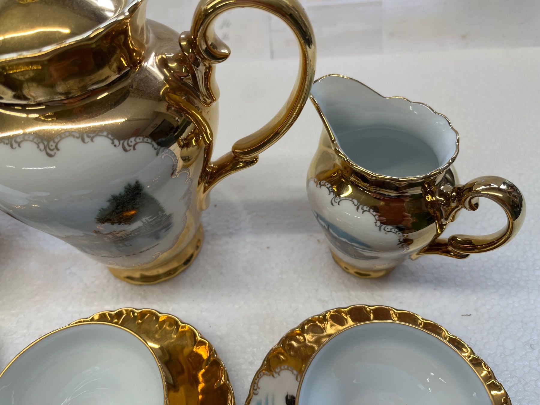 Geschirrsets: Kaffee Service goldfarben – Gebraucht aus Küblis von hypofacto 4