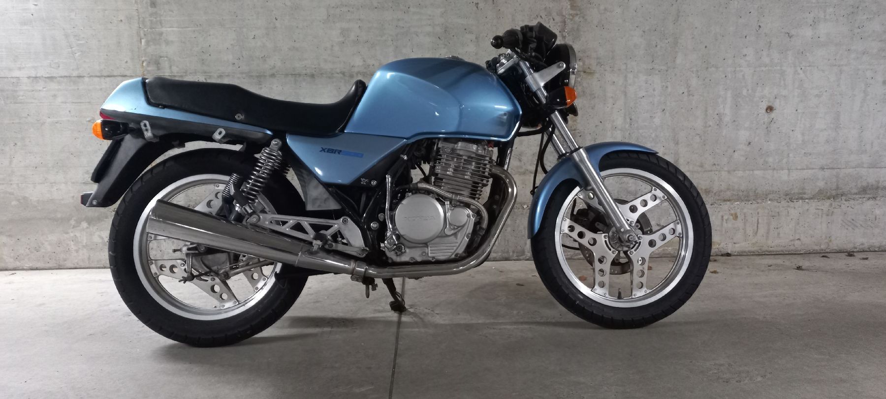 Honda Strasse: Honda Xbr 500 – Gebraucht aus Subingen von woodglue 1