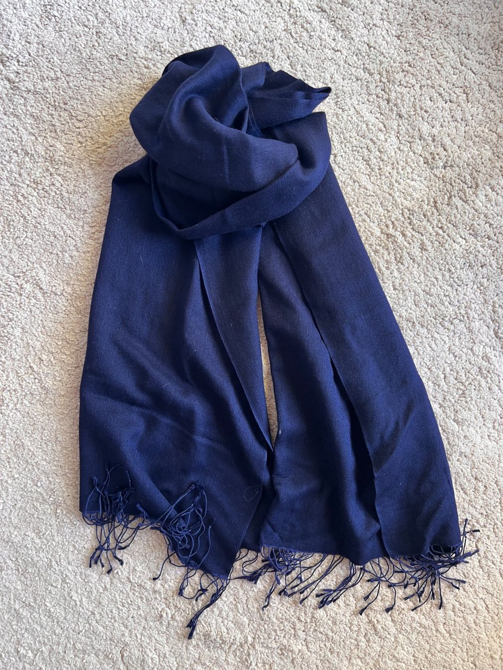 Foulard & Sciarpe: Echarpe 100% laine bleu roi – Nuovo (secondo la descrizione) da Granges (Veveyse) venduto da Hey-ya