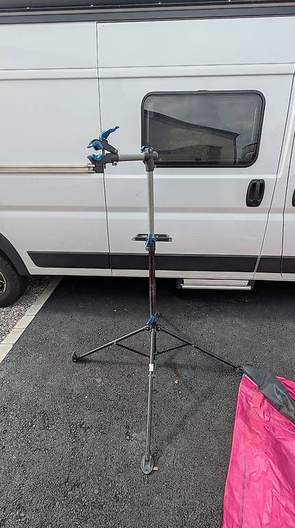 Cavalletti per biciclette: Fahrradmontageständer – Usato da Zollikofen venduto da Serious 2