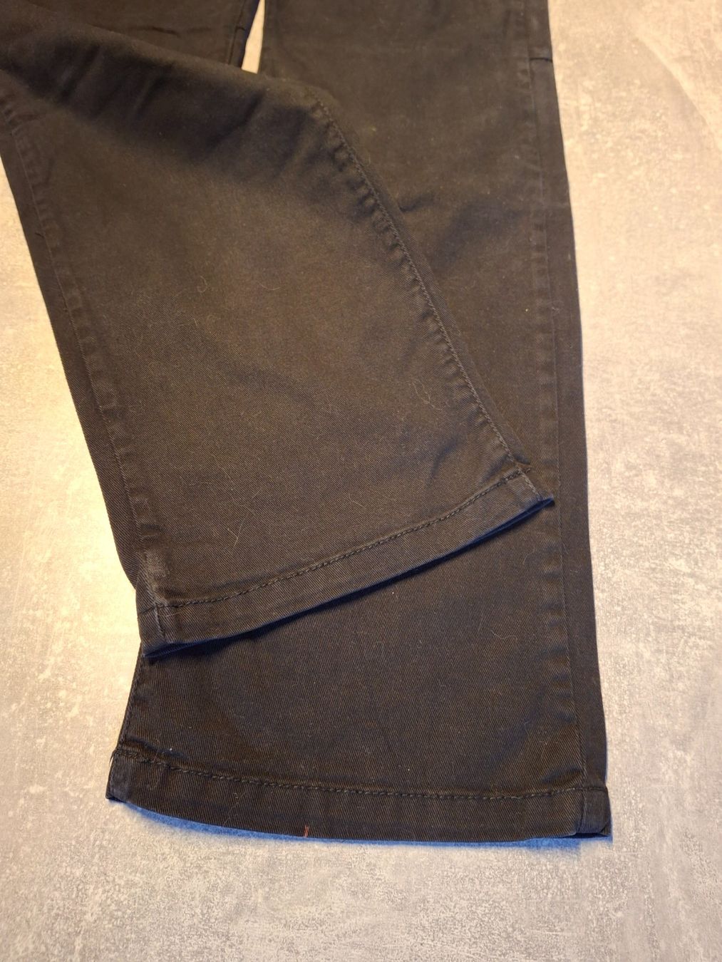 Zebra Pantaloni: Pantalon noir taille 36 marque Zebra 95% coton – Usato da Villiers venduto da san_jn5w 1