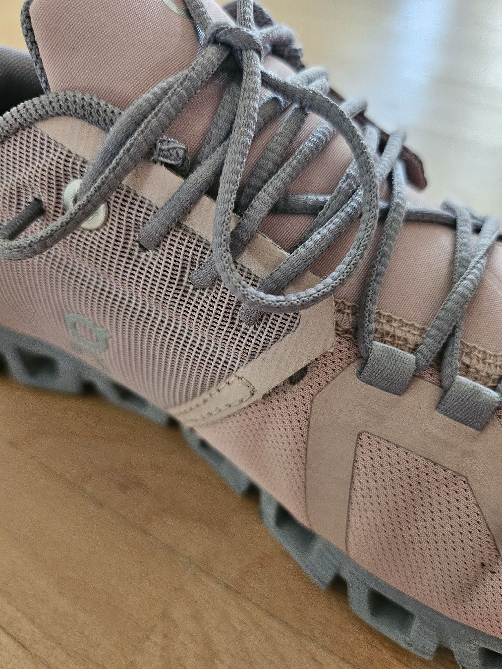 Scarpe da uomo: On Wasserdichte Schuhe Cloud 5, No.40 – Usato da Zürich venduto da Anthippi 7