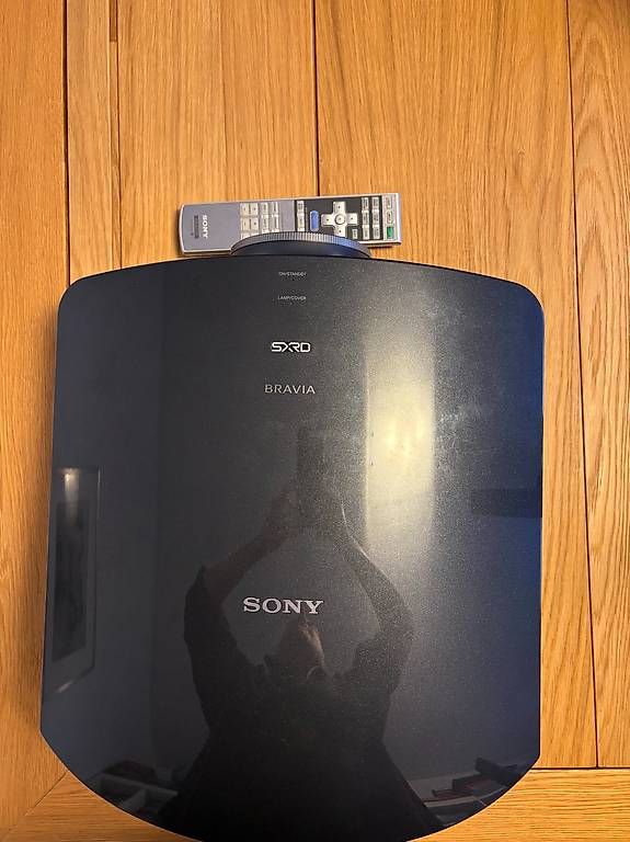 Sony Proiettori: Proiettore Sony Bravia VPL-VW60 – Usato da Genestrerio venduto da ang_z9xj 4