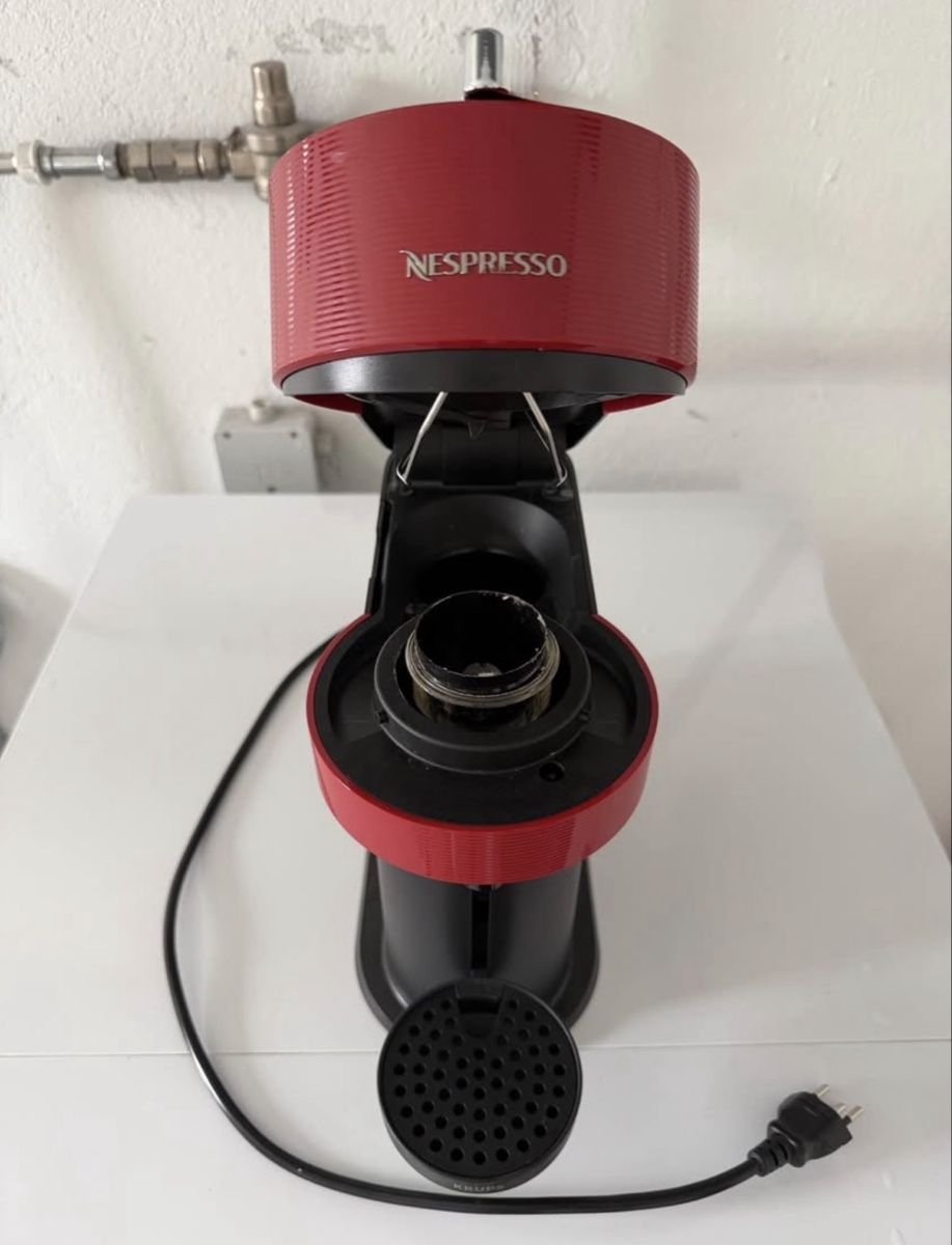 Nespresso Kaffeemaschinen & Espressomaschinen: Machine à café Nespresso Vertuo Krups rouge – Neu (gemäss Beschreibung) aus Lausanne von Stephaniesdressing 6