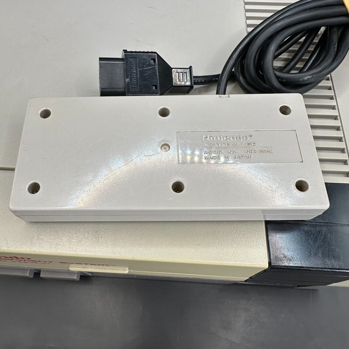 Nintendo Console: Nintendo Entertainment System Euro Version – Usato da Düdingen venduto da Nerdworld 2