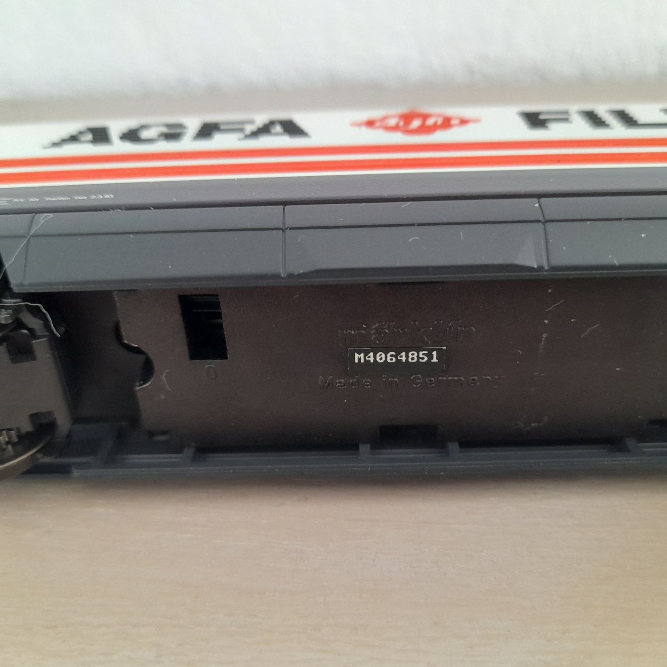 Märklin Modellini di ferrovie: Locomotive CFF Re 4/4 Agfa – Usato da Auvernier venduto da gandalf08 3
