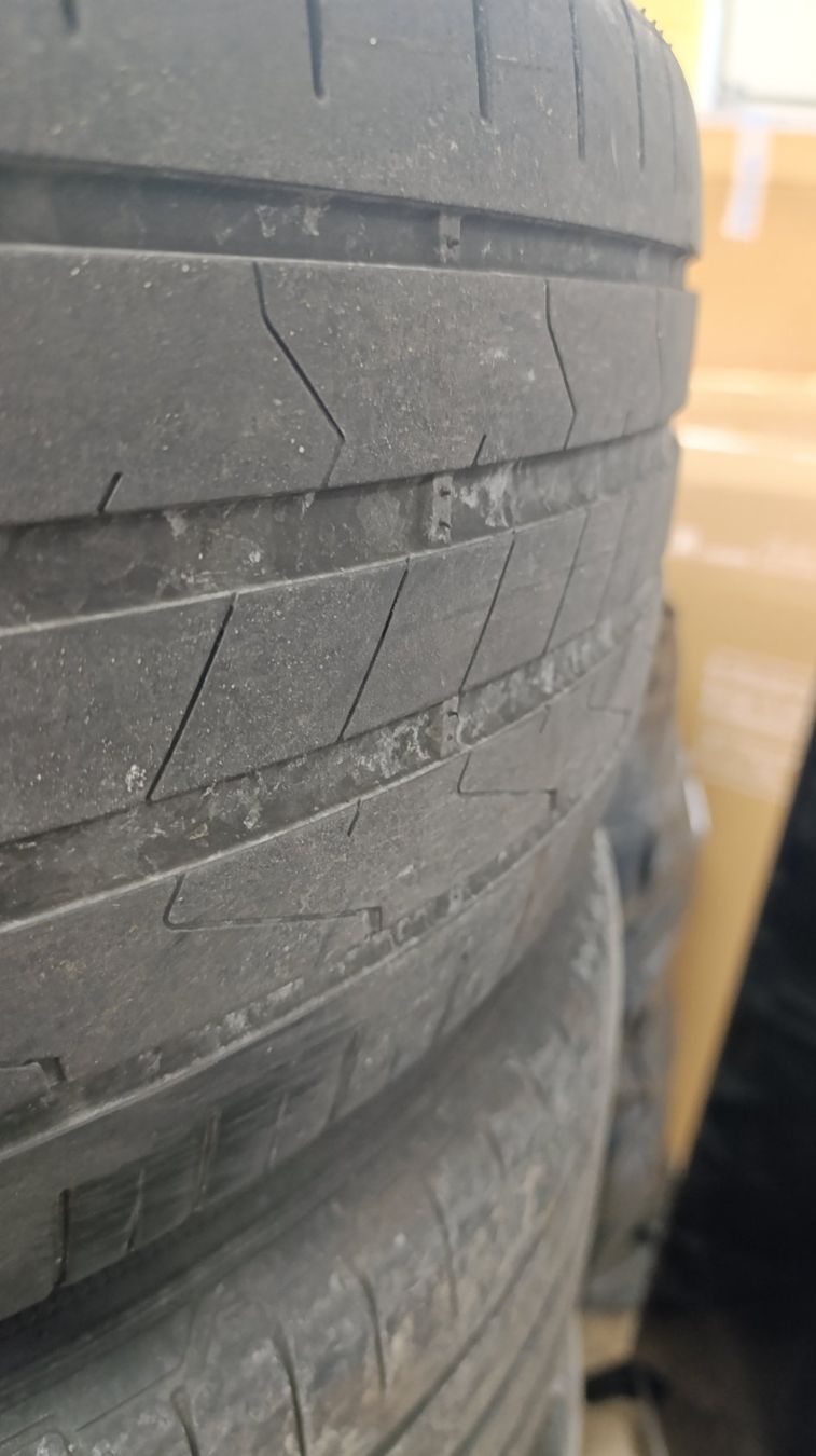 Hankook Pneumatici & Ruote complete: Reifen 235/55 R18 – Usato da Grub AR venduto da Sandroswerkstatt 1