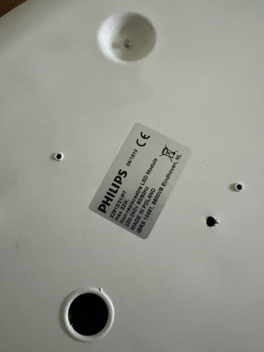 Philips Lampadari & plafoniere: Hue Fair Deckenlampe rund weiss – Difettoso da Nürensdorf venduto da romano_a 2