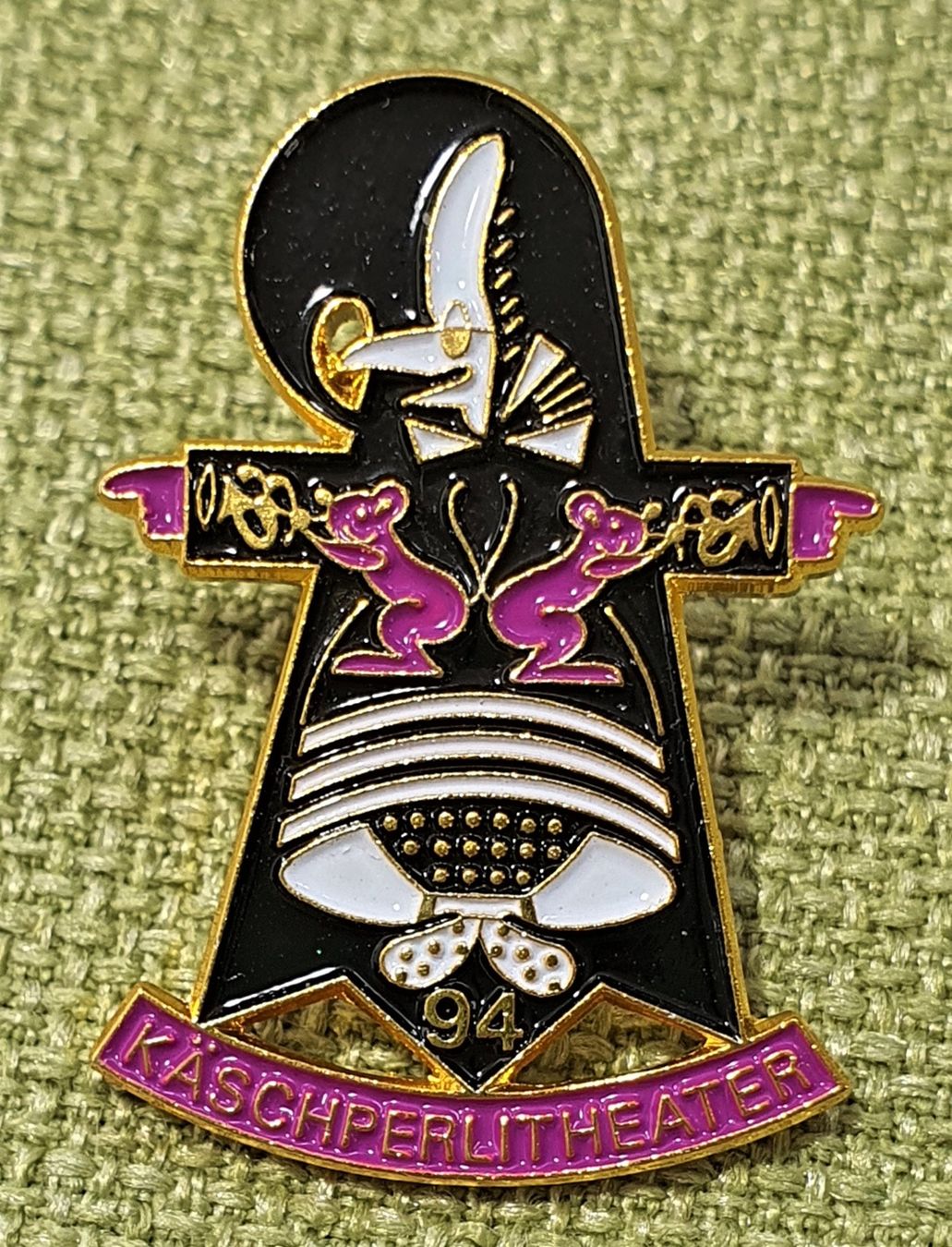 Placchette & Badge: O805 - Pin Basel Baslerstab Käschperlitheater 1994 – Usato da Reinach BL venduto da Boston-Verkauf