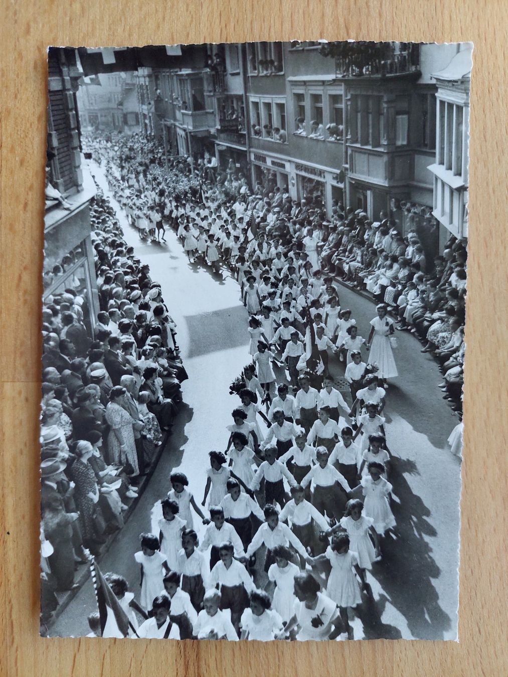 Cartoline postali: AK St. Galler Kinderfest – Usato da Obfelden venduto da Foto_Bild_Kunst_Buch