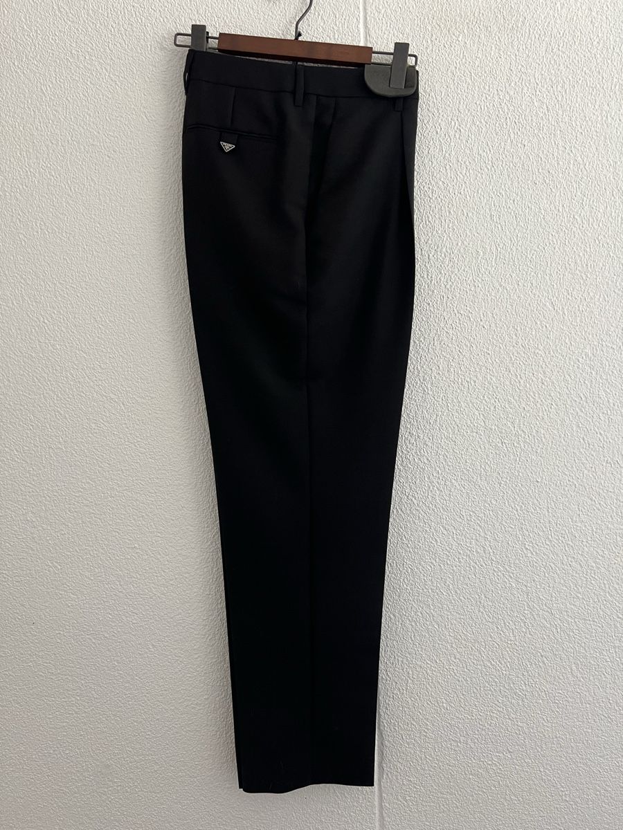 Prada Pantaloni: Prada / neu mit Etikett / Ladenpreis: chf 1.560 – Nuovo e nell'imballaggio originale da Zürich venduto da ReStyle. 1