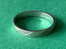 Silberring schraffur simple