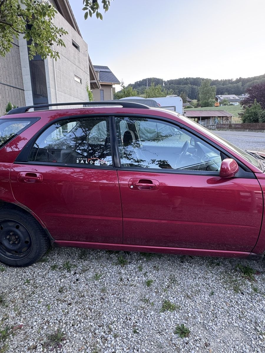 Subaru Tutti pezzi di ricambio auto: Türen Subaru Impreza 1.6 TS 2002  – Usato da Mühlethurnen venduto da Schmidts 2
