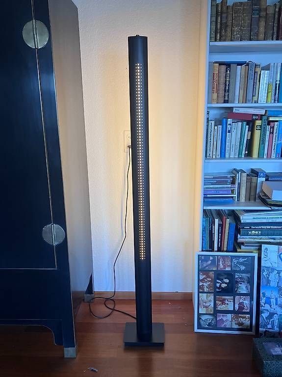 Lampes: 4 schwarze Stehleuchten – D'occasion à Zürich par Kaspar1200