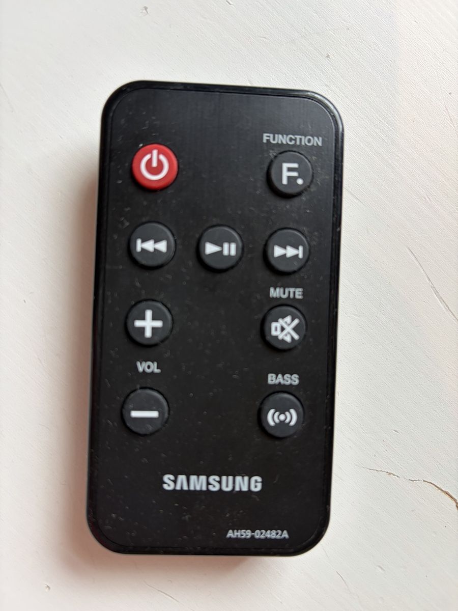 Samsung Docking station: Samsung Lautsprecher weiss mit Dockingstation – Usato da Hauptwil venduto da BernadettS 6