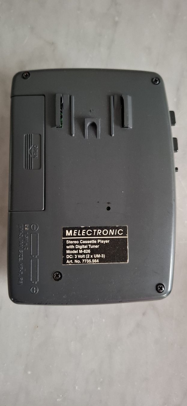 Lettore multimediale portatile: MELECTRONIC Stereo Cassette Player mit Digital Tuner M-828,  – Difettoso da Wichtrach venduto da Sunneblueme7 3