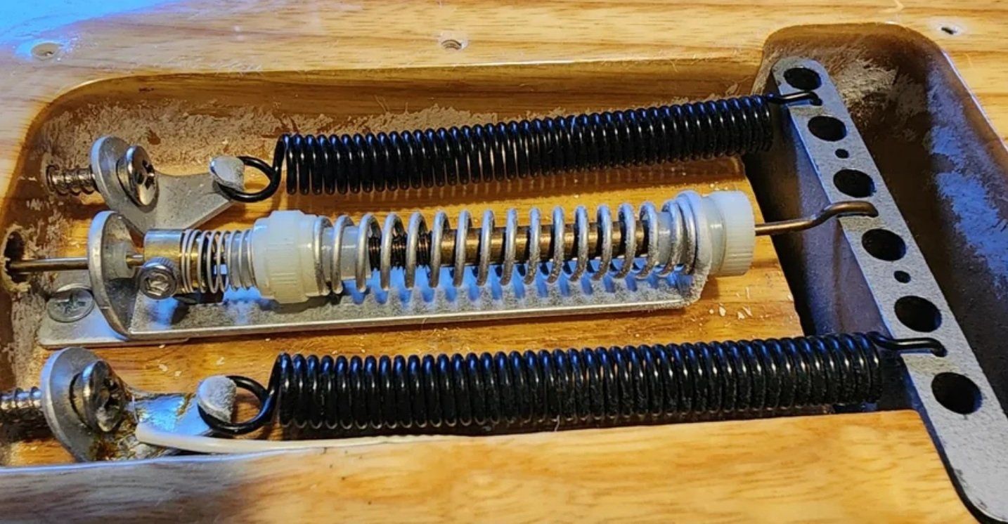 Fender Strumenti musicali: Fender Stratocaster Plus /Lace Sensor - "90er Studiogitarre" – Usato da Rüti b. Büren venduto da Bandtreff 8