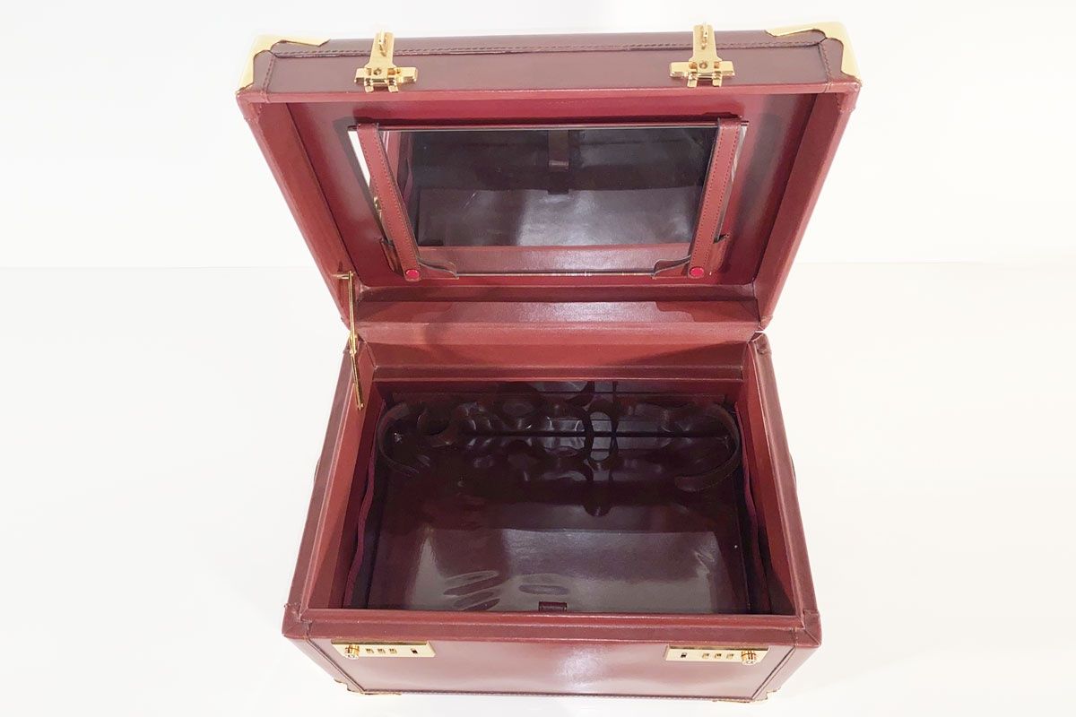 Custodie per cosmetici: Cartier Vanity Case Beauty Case Leder weinrot – Usato da Ballwil venduto da ClassicGallery 6