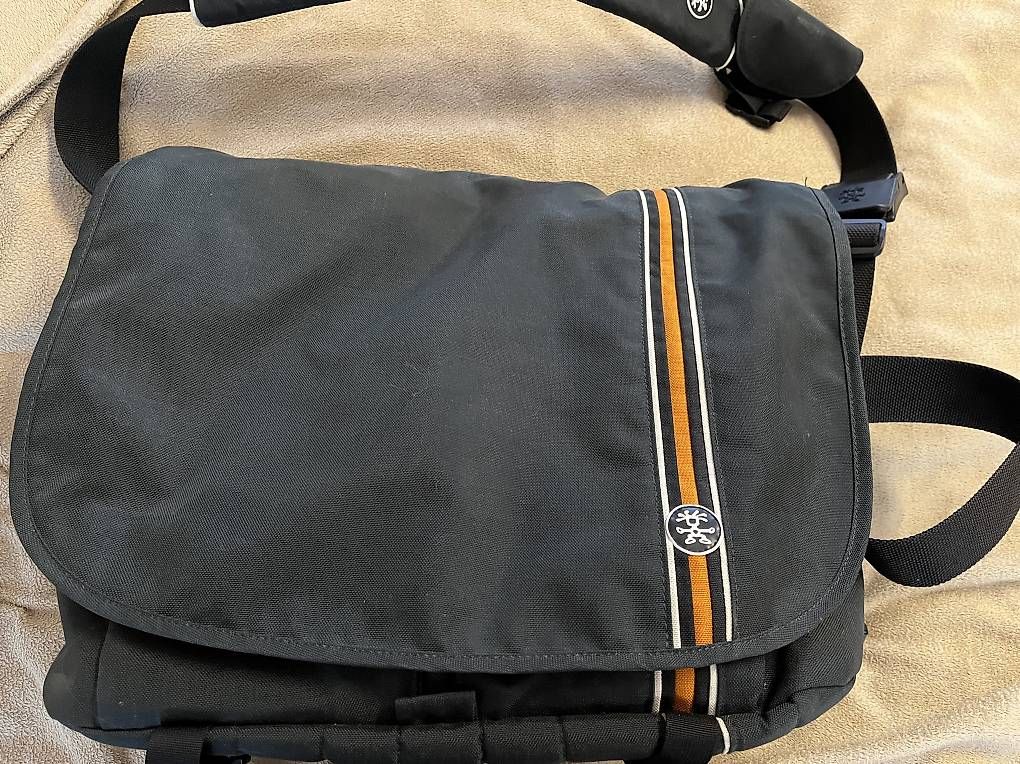 Borse: Crumpler Messenger gross – Usato da Uttwil venduto da julesonne