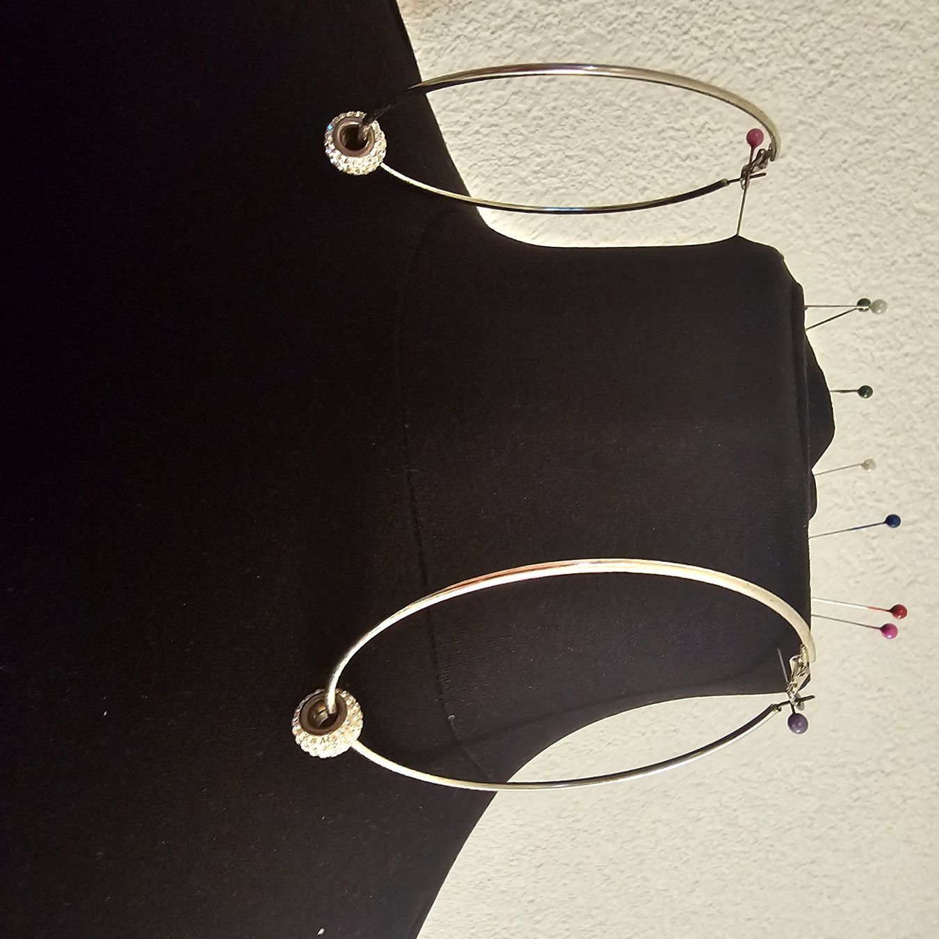 Boucles d'oreille: Riesen grosse creolen. It swarovsky strass – Neuf (Voir description) à wolfhalden par 46464646 2