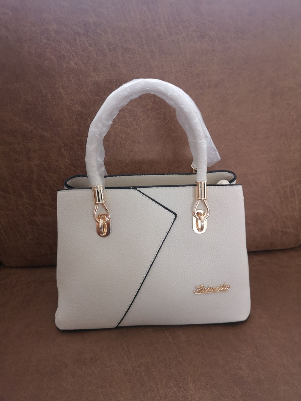 Borse da donna: Handtasche beige Neu 27x14x19cm – Nuovo e nell'imballaggio originale da Dietikon venduto da pokerface5 1